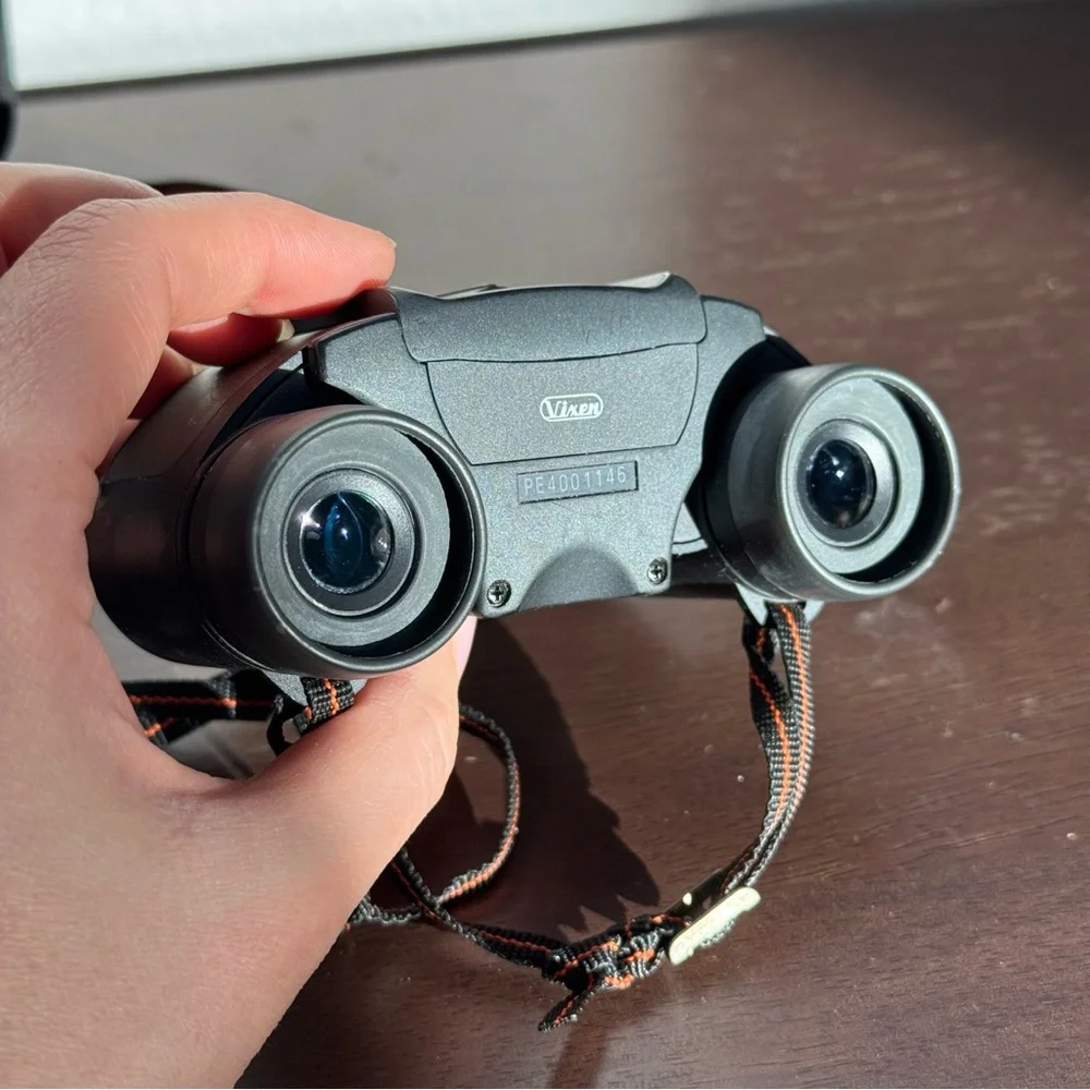 Vixen Arena Glasses 8×21 Binoculars 7.0° Wide View | Compact